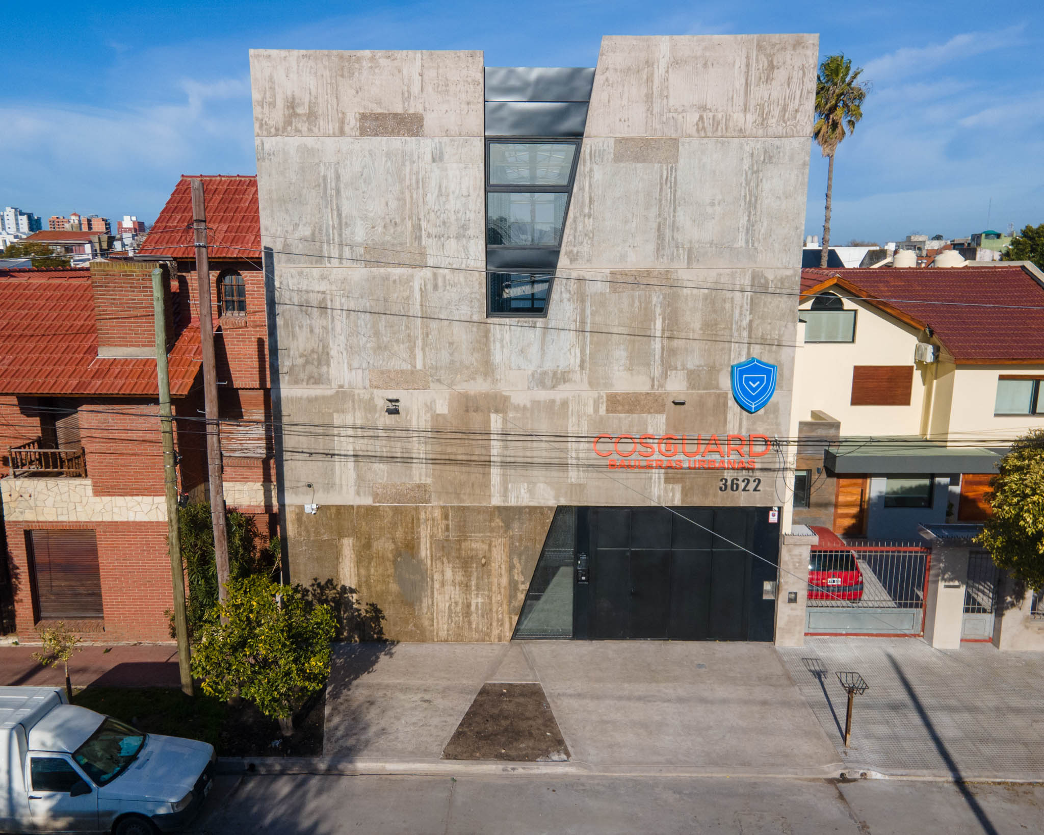 Tu espacio seguro con la última tecnología en almacenamiento urbano - Cosguard ofrece soluciones de almacenamiento seguro